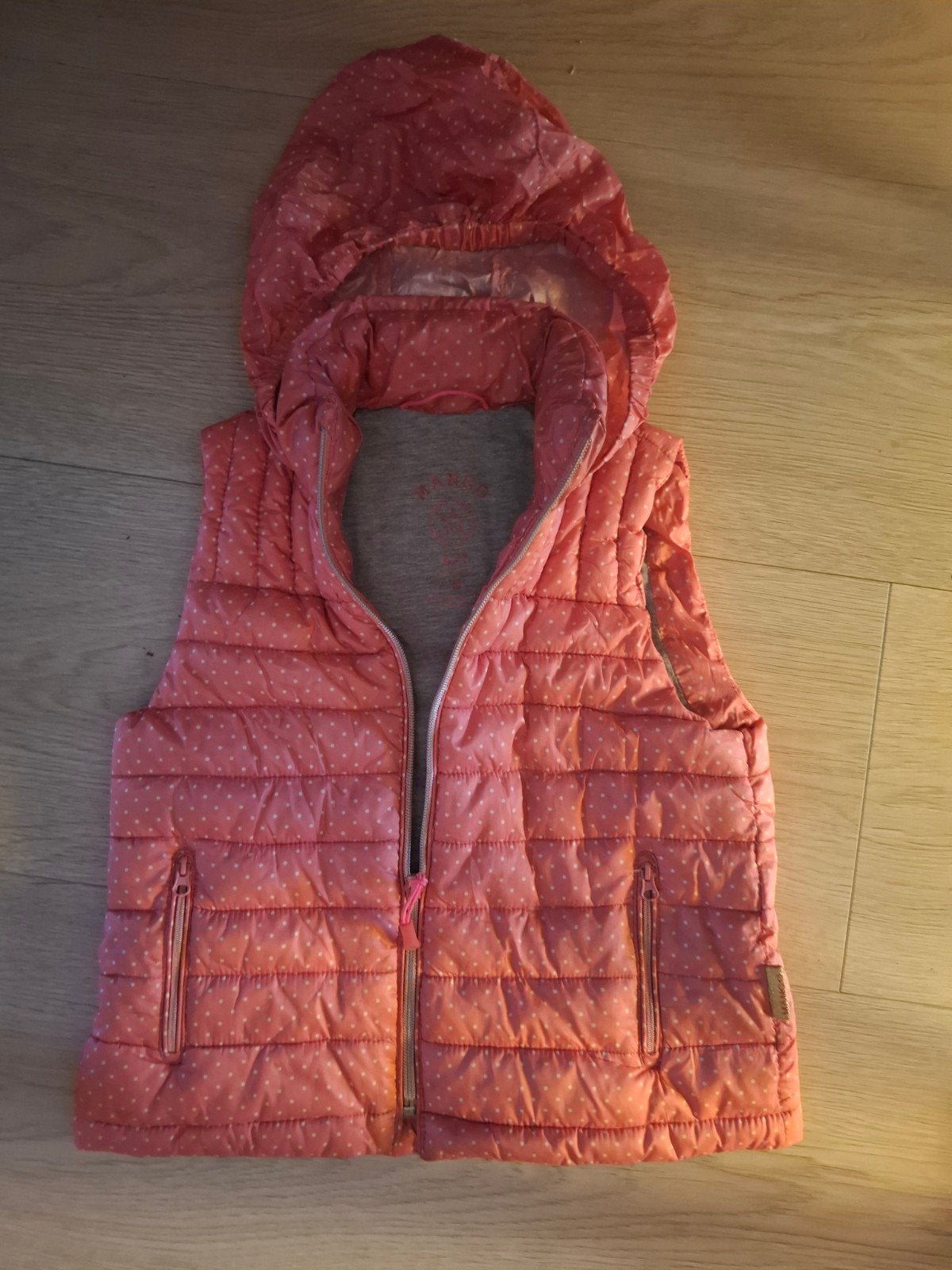 Mango bodywarmer 116 / 122 maat 6 -7 jaar, Kinderen en Baby's, Kinderkleding | Maat 116, Meisje, Mango, Ophalen of Verzenden, Zo goed als nieuw