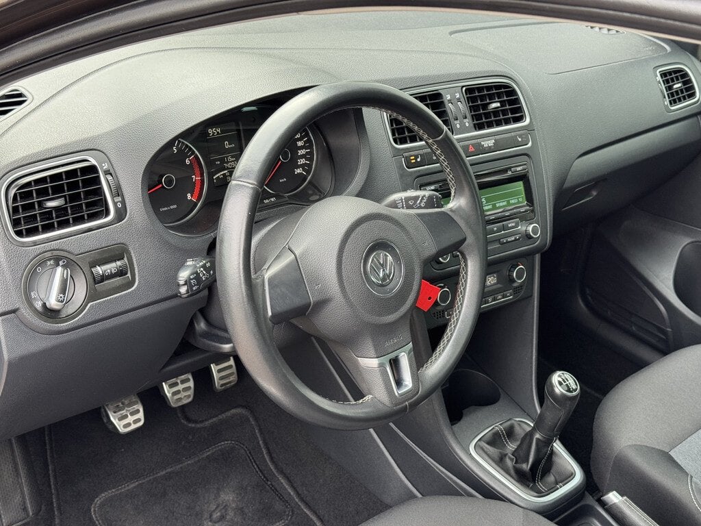 Volkswagen Polo 1.2 TSI Style (bj 2012), Voorwielaandrijving, Stof, Bruin, 988 kg