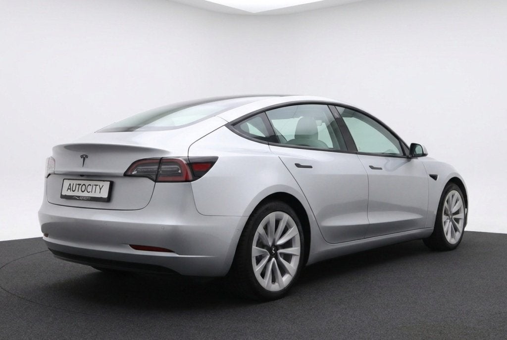 Tesla Model 3 Long Range AWD 75kWh UNIEKE WRAP l NL Auto l F, Auto's, Automaat, 351 pk, Zilver of Grijs, 84 €/maand