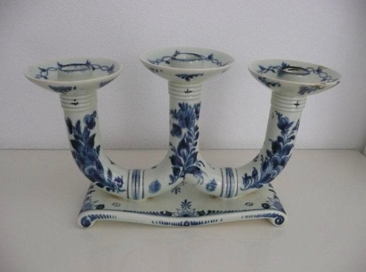 Delft blauw kandelaar 3 armen genummerd 3129, Antiek en Kunst, Antiek | Kandelaars, Ophalen of Verzenden, Keramiek of Aardewerk