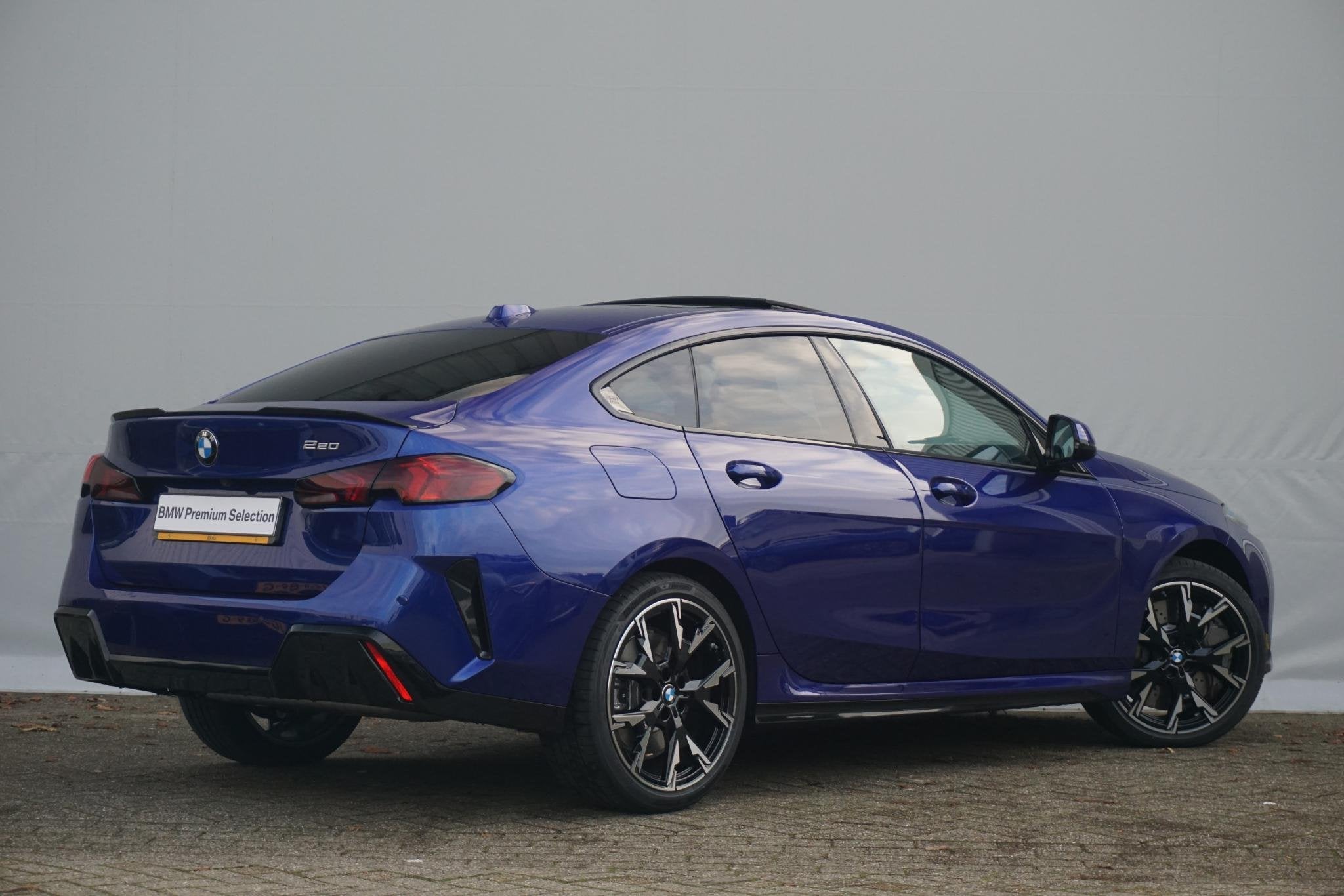 BMW 2 Serie Gran Coupé 220 M Sportpakket Pro 19'' | Elektri, Auto's, Met garantie (alle), Blauw, Origineel Nederlands, Bedrijf