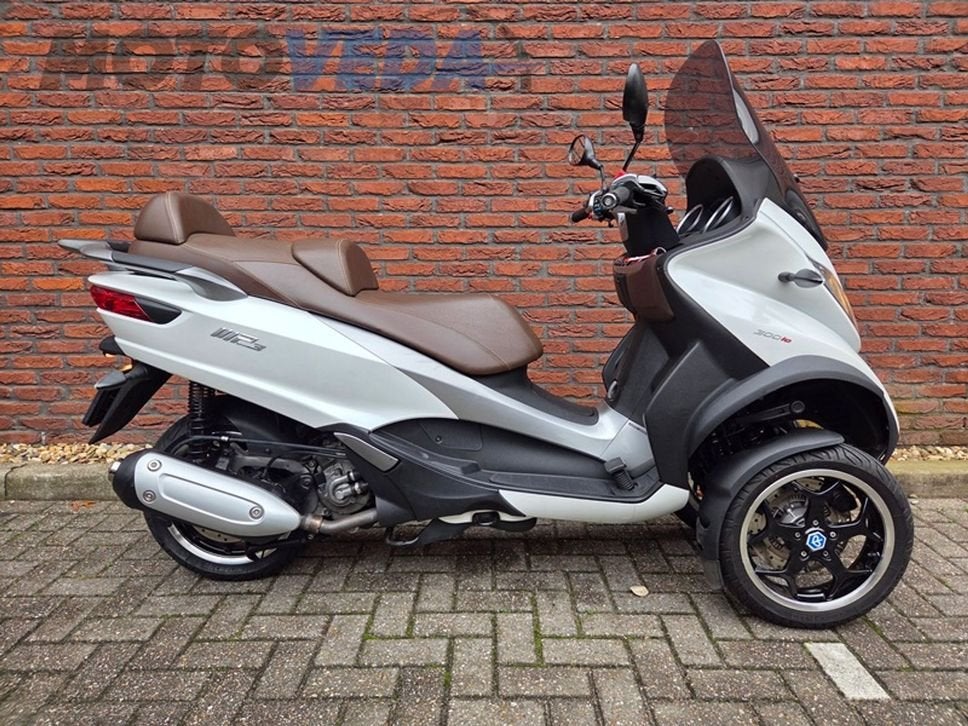 PIAGGIO MP3 300 ABS (bj 2014), Motoren, Scooter, Onbekend, Onbekend, 278 cc