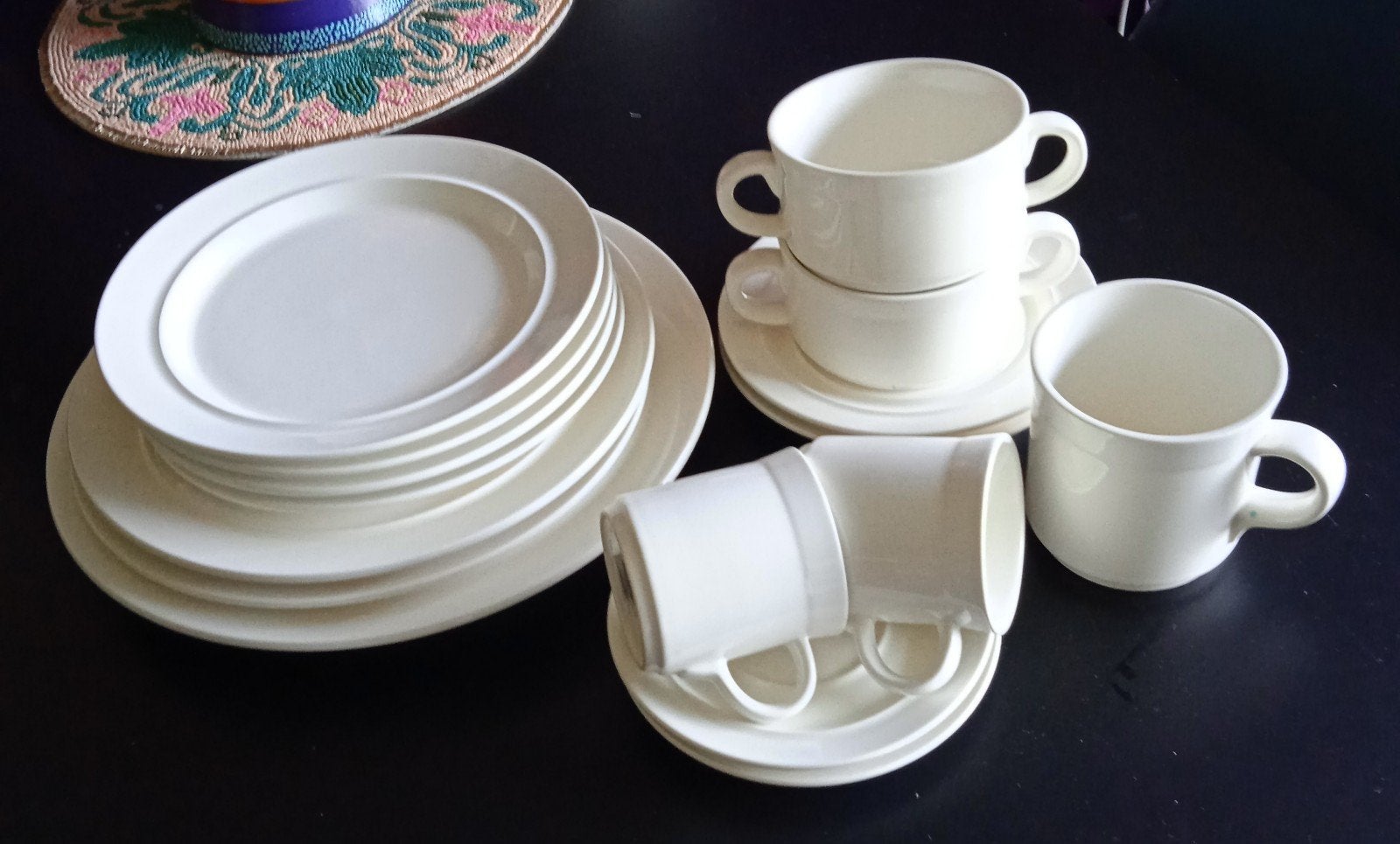 Royal Boch Servies - 12-delig, Wit, stackable Zo goed als ni, Keramiek, Ophalen of Verzenden, Zo goed als nieuw, Royal Boch