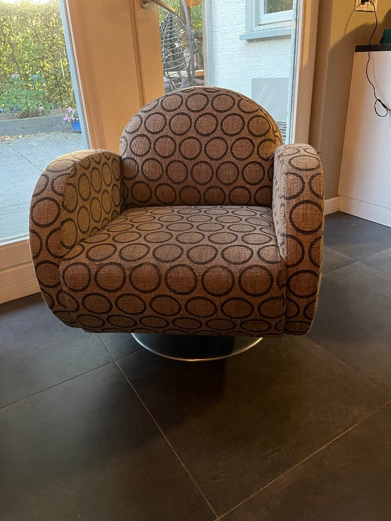 2x Moderne draaifauteuil met cirkelpatroon (ook los te koop), Huis en Inrichting, Ophalen, Gebruikt, 75 tot 100 cm, Metaal