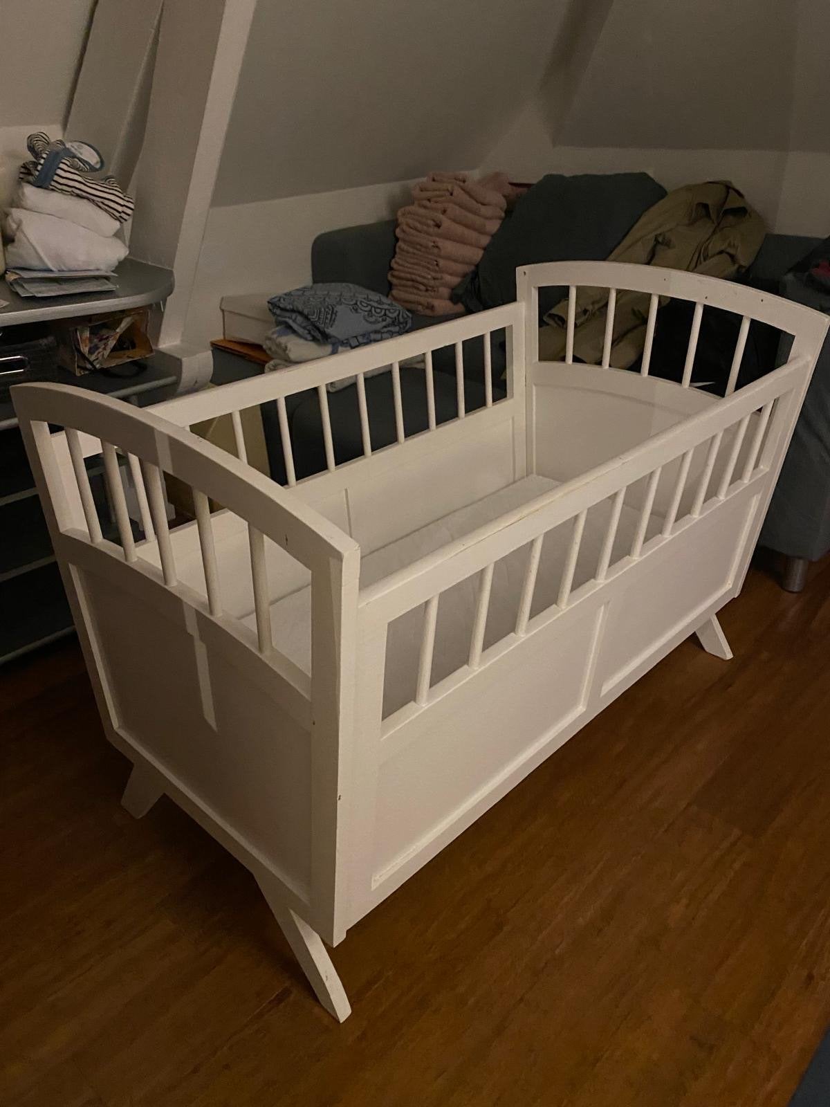 Baby ledikant klein formaat met matras en toebehoren, Ophalen, Gebruikt, Ledikant