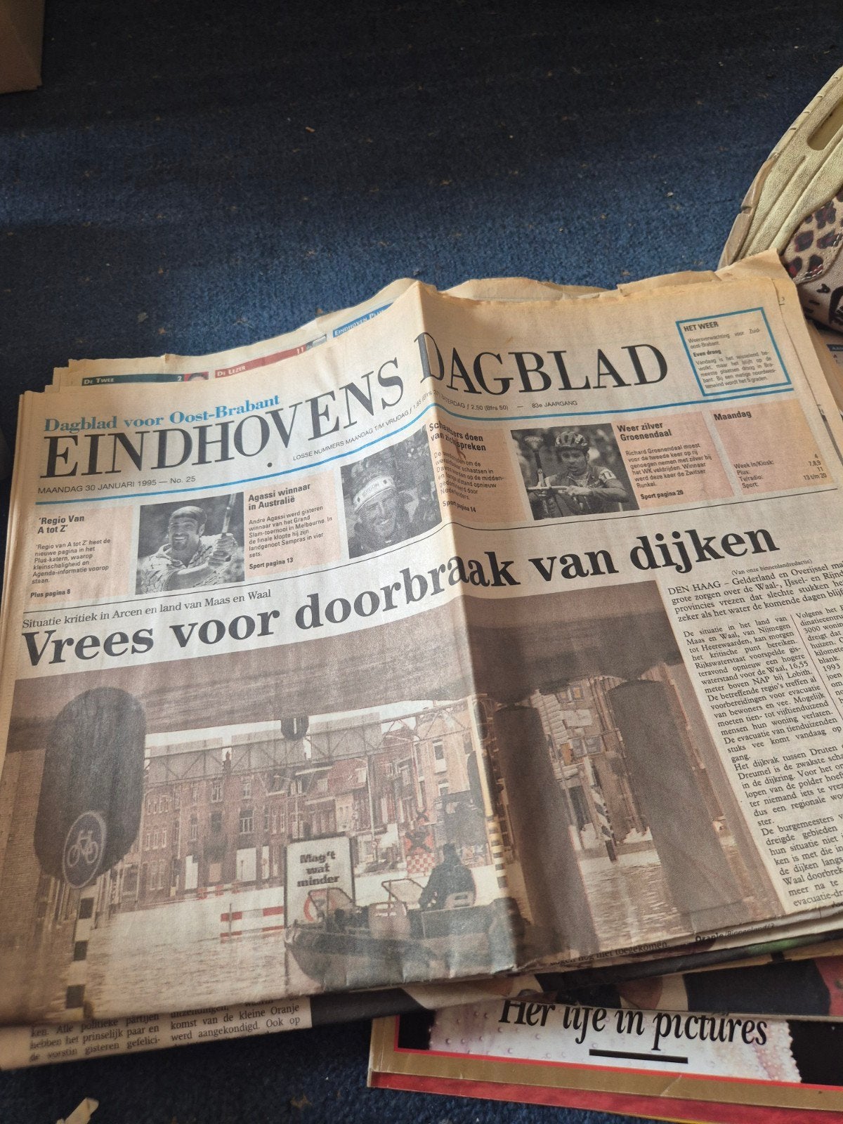 Historische kranten: Eindhoven Dagblad, Ophalen of Verzenden, Gelezen, Krant
