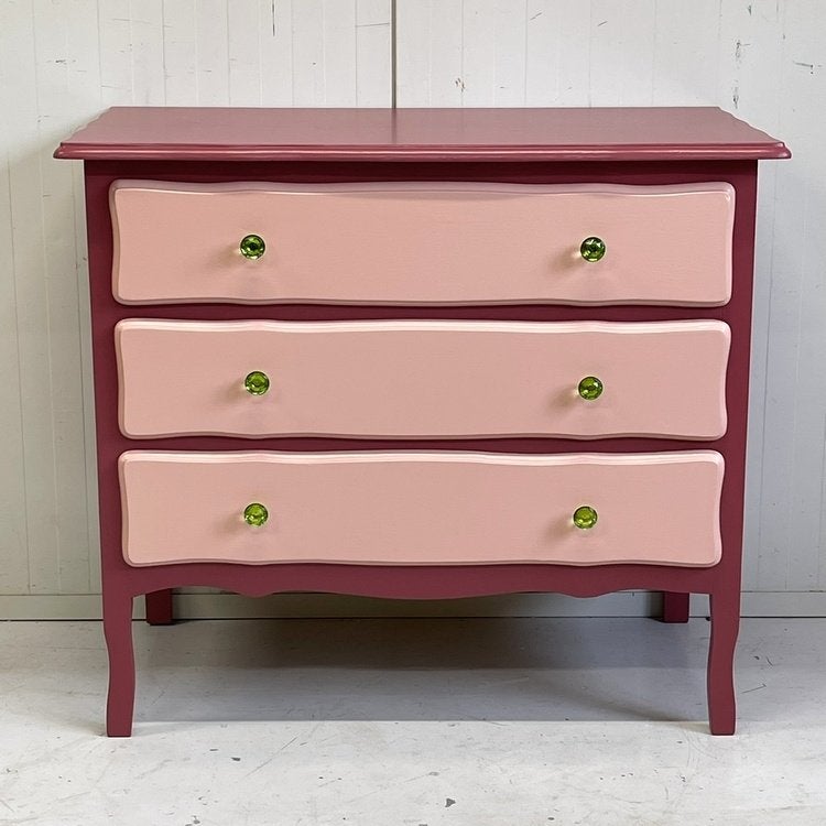 Vintage restyle moderne ladekast hip bordeauxrood & roze, Onbekend, 50 tot 100 cm, Zo goed als nieuw, 3 of 4 laden