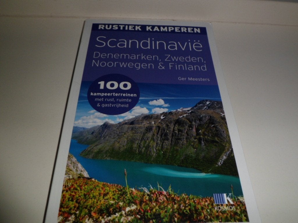 Rustiek Kamperen Scandinavië, Denemarken, Zweden, Finland, N, Boeken, Reisgidsen, Overige merken, Europa, Ophalen of Verzenden