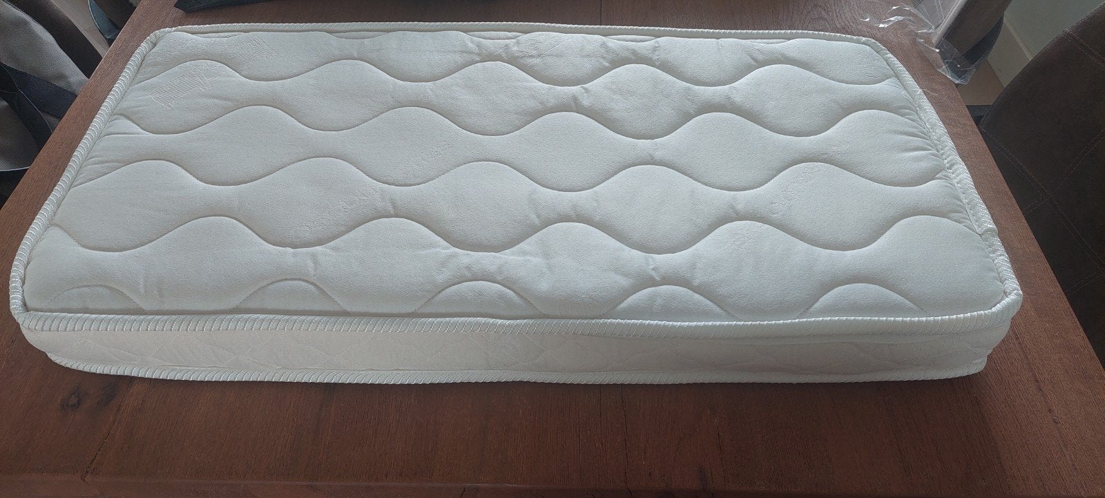 Wiegmatras 80x40 cm - Vlekvrij, Ophalen, Zo goed als nieuw, Eenpersoons