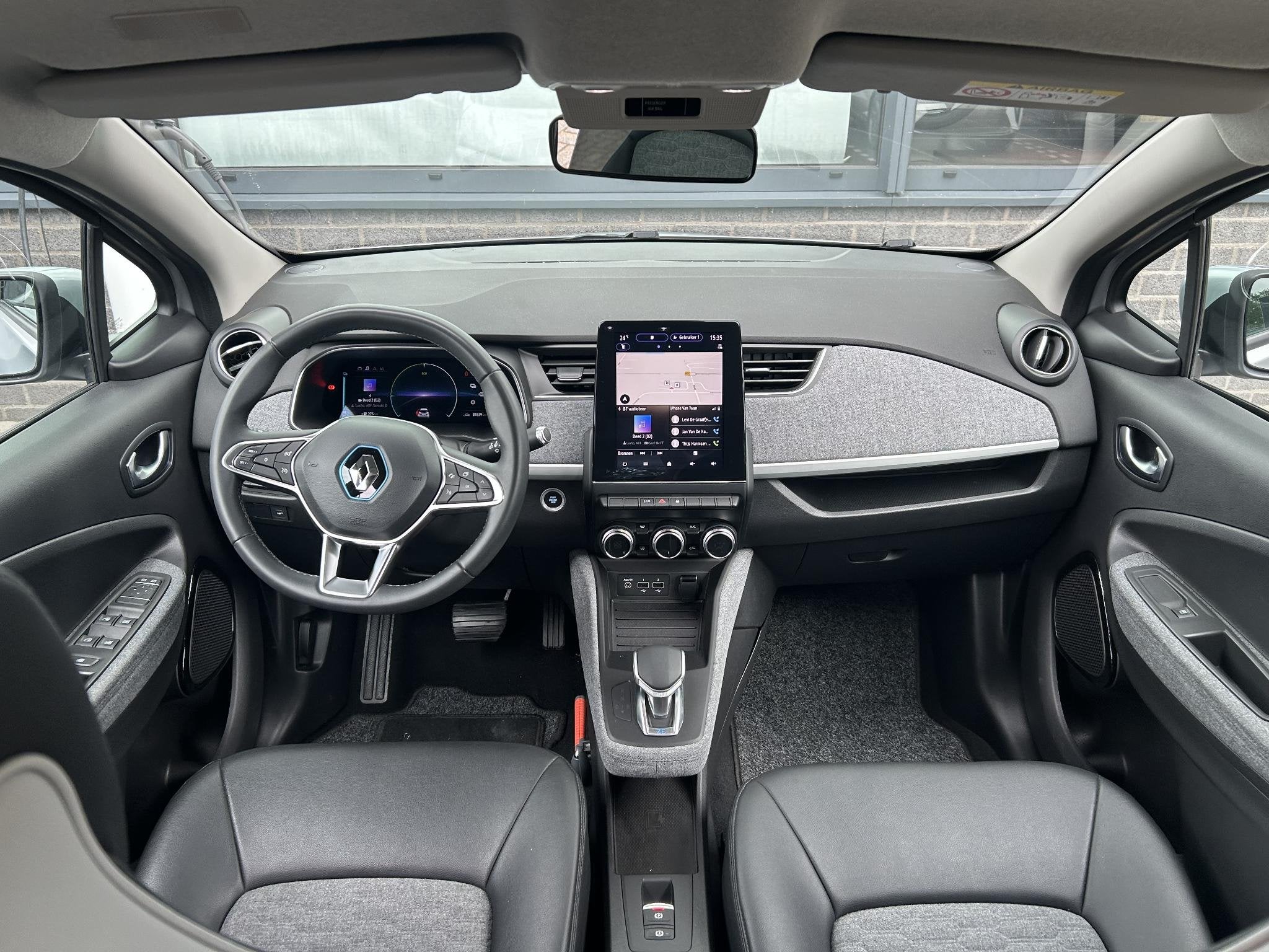Renault ZOE R135 Zen 52 kWh / KOOPACCU / SOH 90,8% / Groot N, Auto's, Gebruikt, 180 min, Origineel Nederlands, https://media-marktplaats.export.dv.nl/23068071343/document-1.pdf