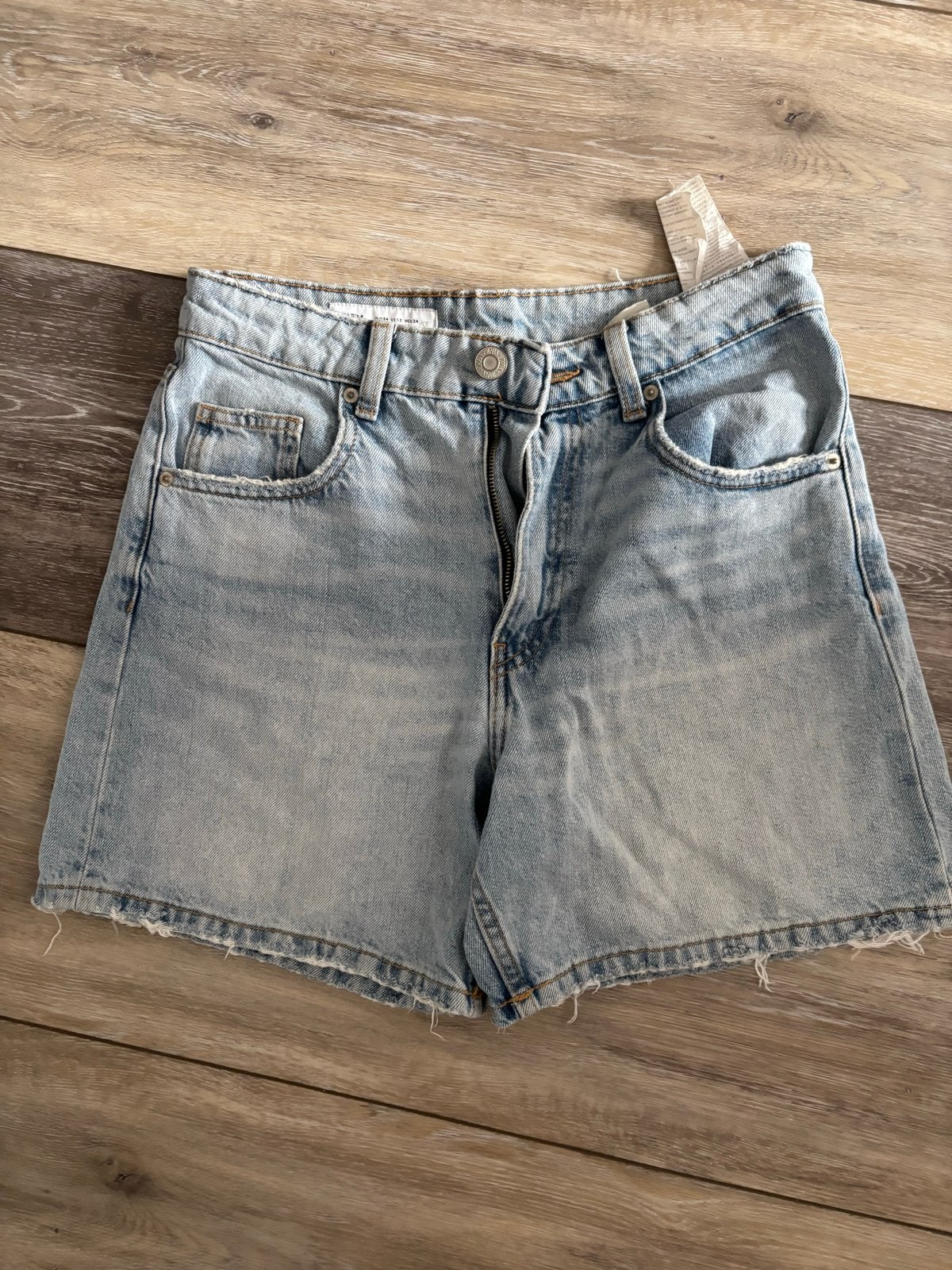 Zara Denim Shorts Maat 34 (XS) - Zo goed als nieuw, Kort, Blauw, Ophalen of Verzenden, Zo goed als nieuw