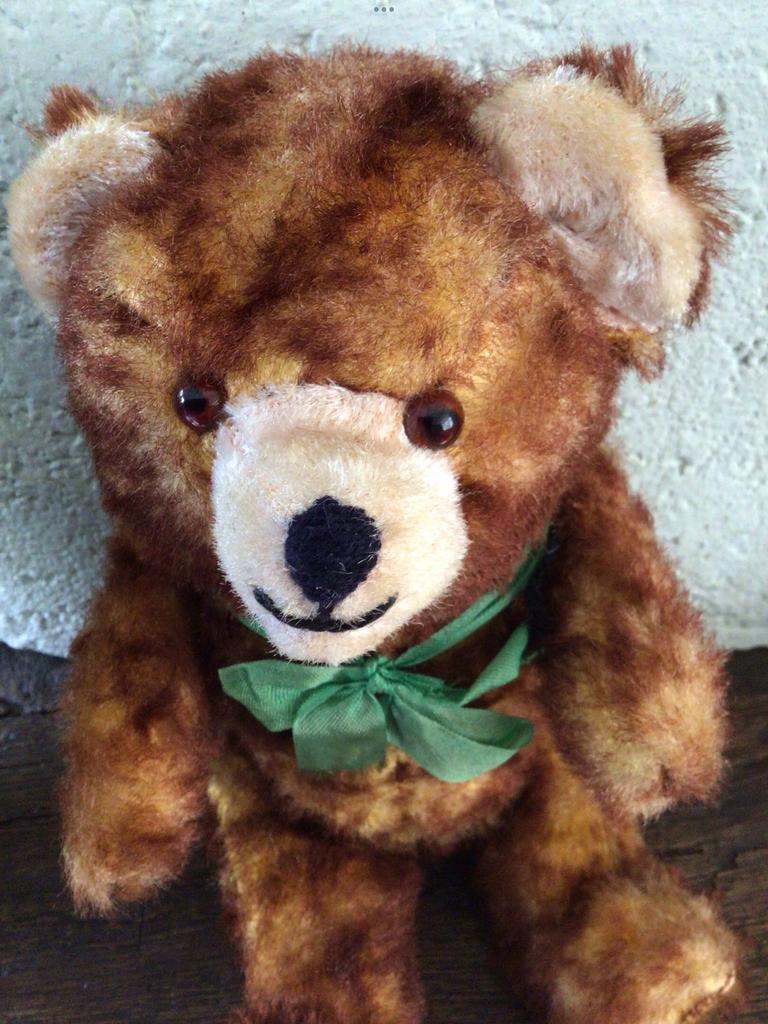 🌿 Steiff, “ SCHATTIGE KLEINE ANTIEKE PLUCHE BEER “🌿32 cm, Verzenden