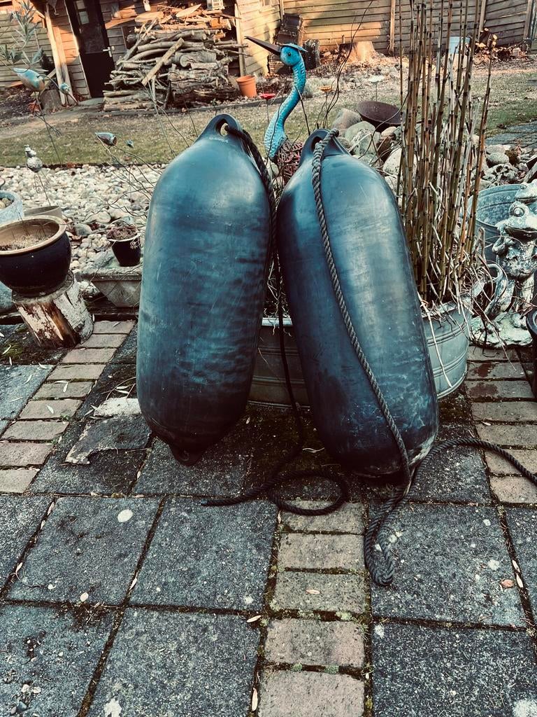 Twee grote stootwillen - Bootaccessoires, Watersport en Boten, Ophalen, Gebruikt, Overige typen