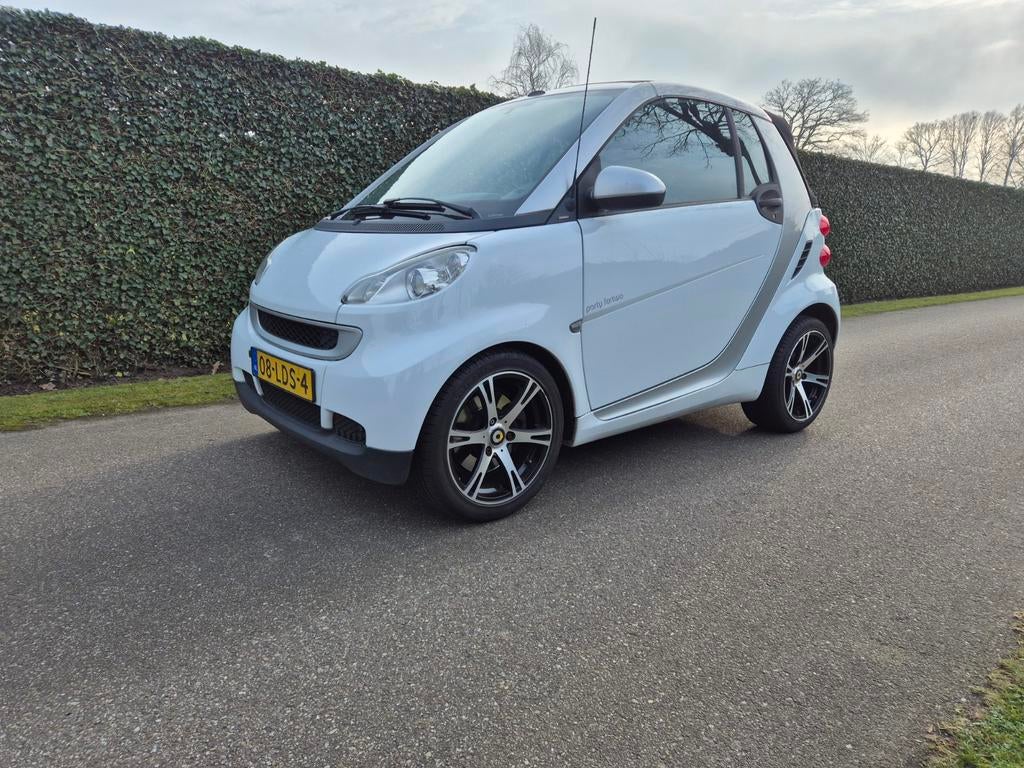 Smart ForTwo 1.0 52KW Cabrio MHD AUT 2009 Grijs, Auto's, Automaat, Achterwielaandrijving, Zwart, 18 €/maand