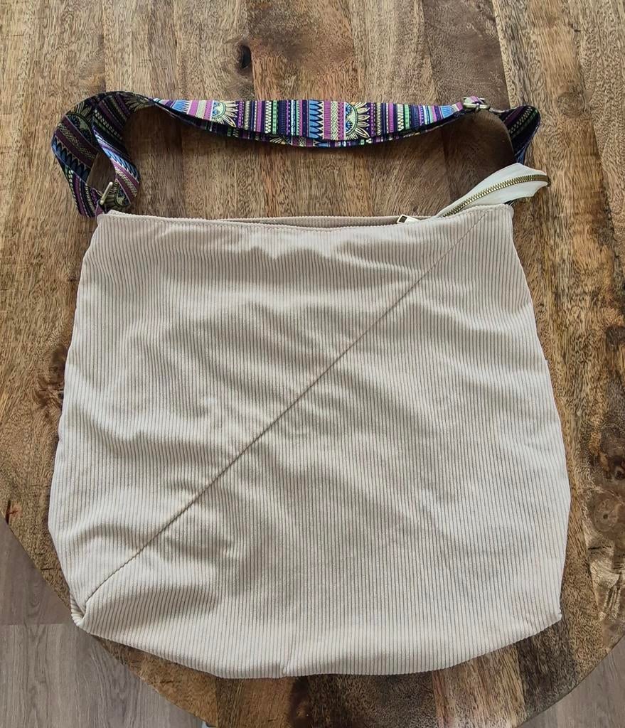 Beige Schoudertas met kleurrijke band, Ophalen of Verzenden, Zo goed als nieuw, Beige, Schoudertasje