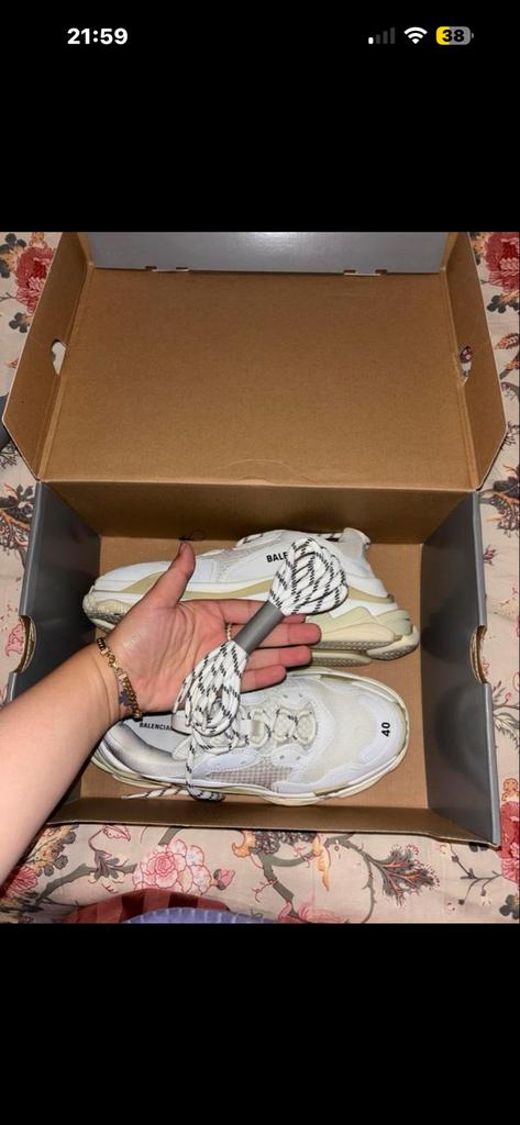 Balenciaga Triple S - Zo goed als nieuw!, Ophalen of Verzenden, Zo goed als nieuw, Wit, Sneakers of Gympen