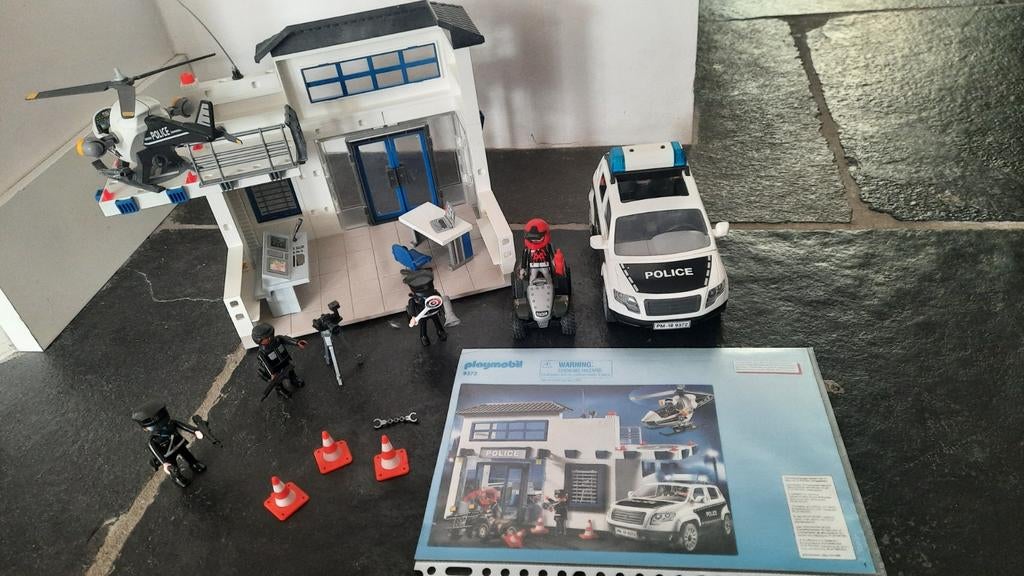 Playmobile politie kazerne, Kinderen en Baby's, Speelgoed | Playmobil, Ophalen