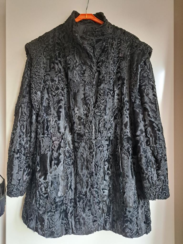 Bontjas zwart, Ophalen of Verzenden, Zo goed als nieuw, Zwart, Broek of Spijkerbroek