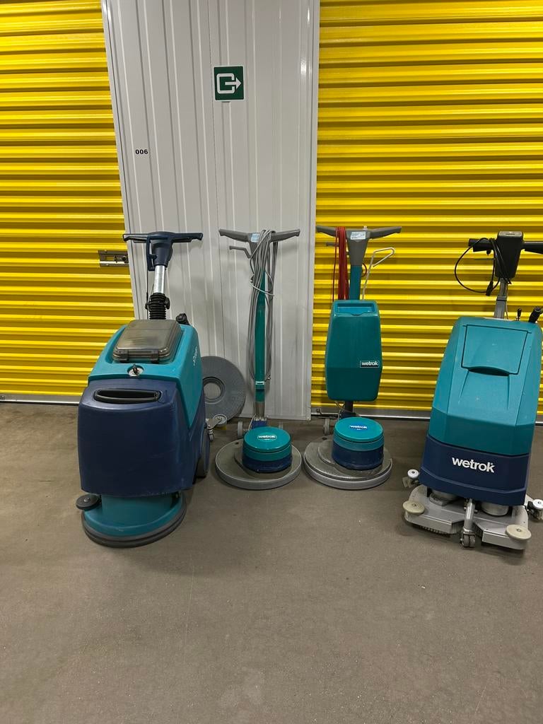Schrobmachine schrobzuigmachine WETROK SCRUBO MAMBO GARANTIE, Ophalen, Gebruikt, Schrobmachine