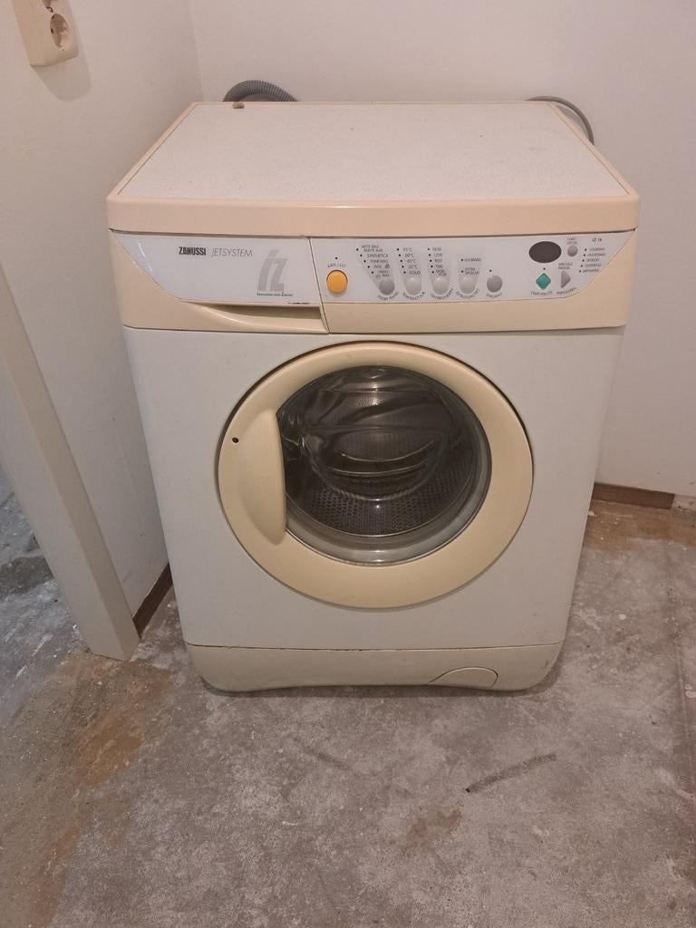 Wasmachine  ( Zanussi), Witgoed en Apparatuur, Ophalen, Gebruikt, 1200 tot 1600 toeren, 85 tot 90 cm