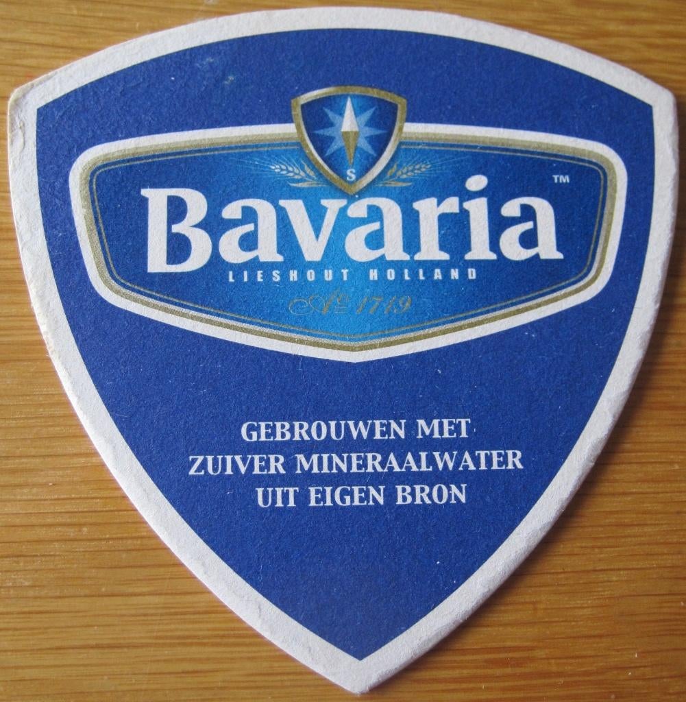 bierviltje van Bavaria in de vorm van een schild, Ophalen of Verzenden, Zo goed als nieuw, Viltje(s), Bavaria