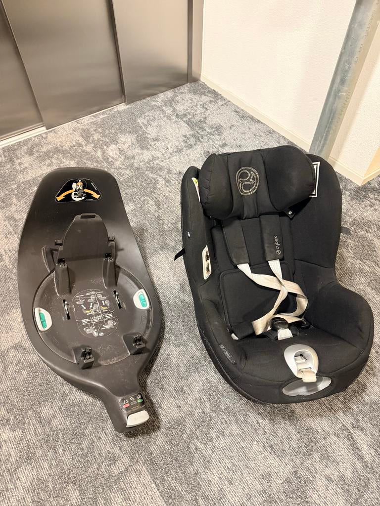 Cybex Base Z (Isofix) met Cybex Sirona Zi i-Size autostoel, Zijbescherming, Zo goed als nieuw, Isofix, 0 t/m 13 kg