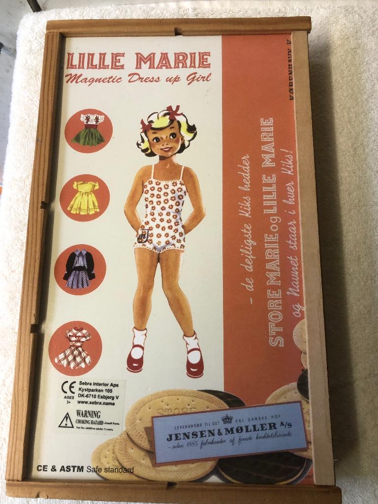Vintage Lille Marie magnetische aankleedpop uit Denemarken., Verzamelen, Ophalen of Verzenden, Zo goed als nieuw