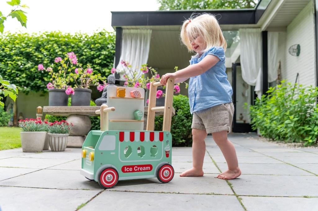 Houten loopwagen en duwwagen ijscotruck I'm Toy, Rheastraat 40, 5047 TL Tilburg, Info@hopsa.nl, Ophalen of Verzenden, Engelhart