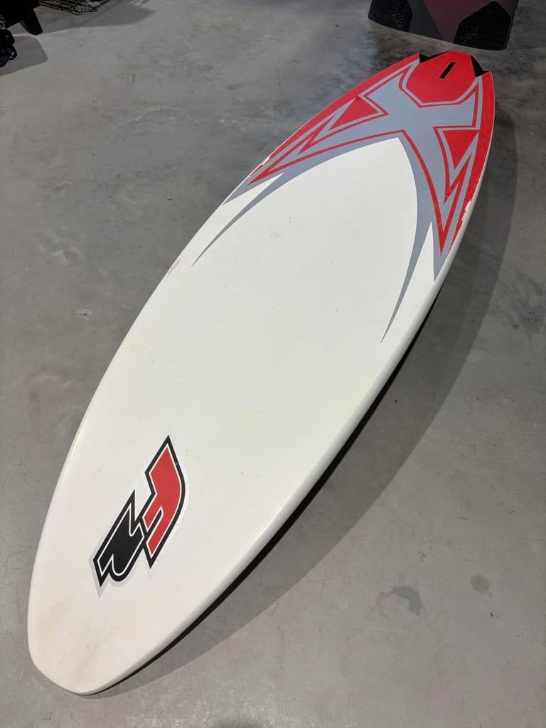 F2 Eliminator - 103L, Watersport en Boten, Windsurfen, Ophalen, Gebruikt, Minder dan 250 cm, Met vin(nen)