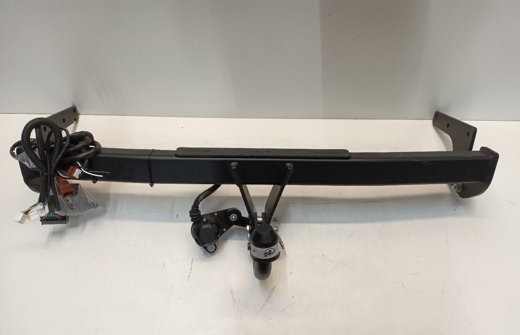 Trekhaak Nissan Qashqai, Auto-onderdelen, Van der Ven Autorecycling B.V., Herkomst onderdeel bekend, Onderdelen@venauto.nl, Ettenseweg 76, 4706 PB Roosendaal, The Netherlands
