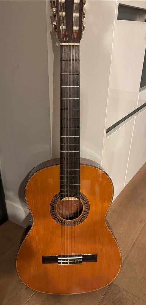 Aria AC-8 Concertgitaar - Klassieker!, Ophalen of Verzenden, Zo goed als nieuw, Klassieke of Spaanse gitaar
