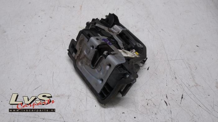 Deurslot Mechaniek 4Deurs rechts-voor van een Mini Mini, Ophalen of Verzenden, 3 maanden garantie, Gebruikt, Mini