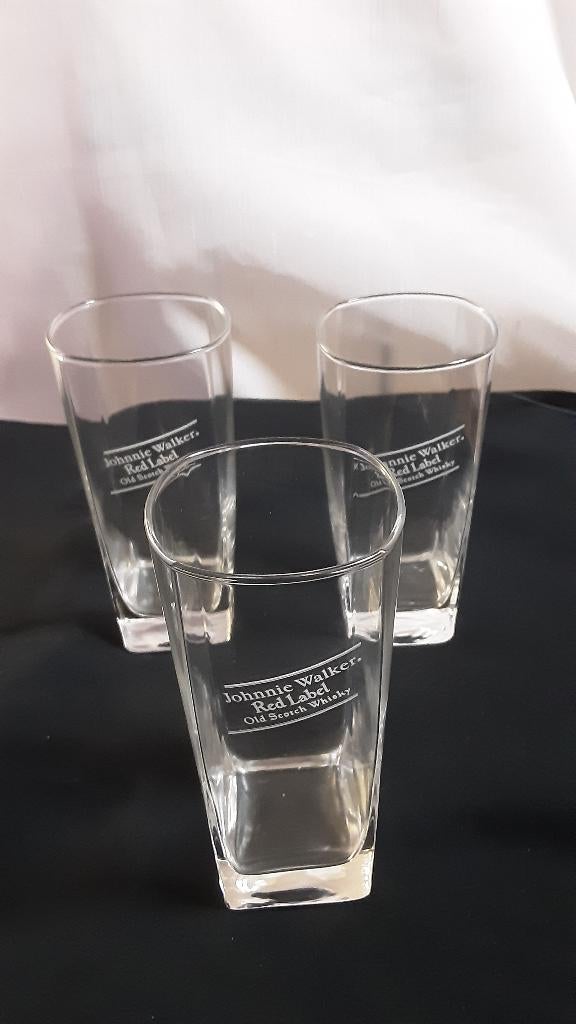 JOHNNIE WALKER long drink glazen met 2 strepen,, Verzamelen, Glas en Borrelglaasjes, Ophalen of Verzenden, Zo goed als nieuw, Borrel- of Shotglas