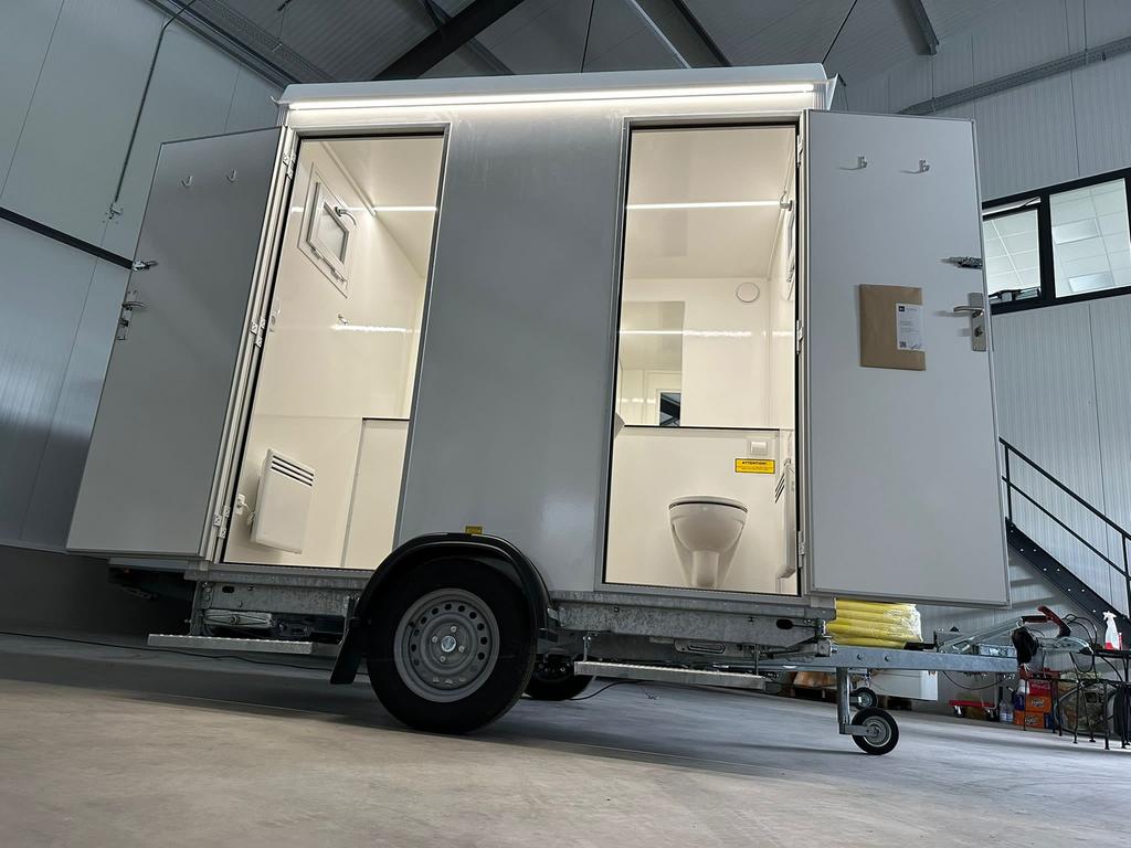 Nieuwe toiletwagens 1-1 met vermalers of 110 afvoer, Ophalen, Nieuw, Overige