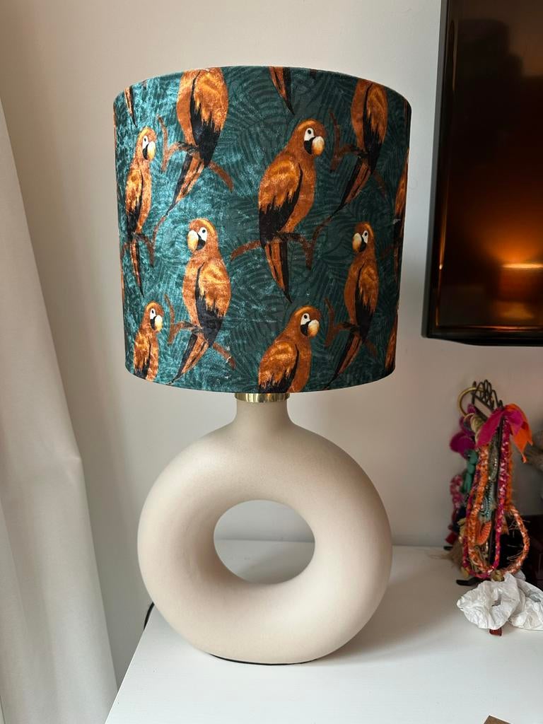 Lampenkap met papegaaien print, Ophalen, 25 tot 50 cm, Rond, Zo goed als nieuw