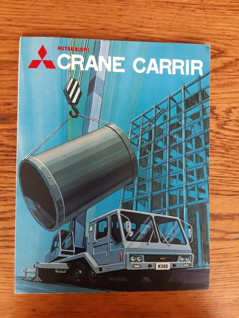 Mitsubishi Crane Carrier, Fuso K302 Folder, Ophalen of Verzenden, Mitsubishi Motors Corporation, Mitsubishi, Zo goed als nieuw