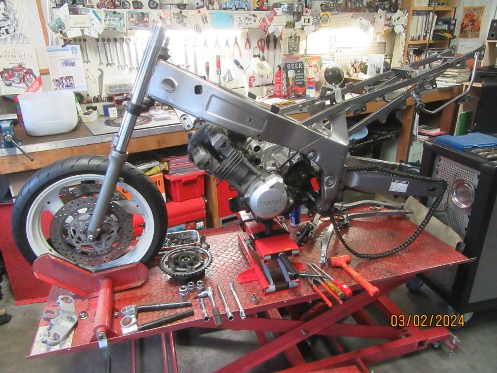 Op zoek naar Yamaha FZR600 - FZR 600 Genesis '91 delen?, Ophalen of Verzenden, Gebruikt