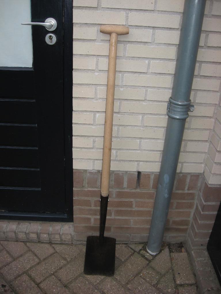 Gesmede klei spade Spear & Jackson goede kwaliteit izgst, Tuin en Terras, Hand-tuingereedschap, Ophalen of Verzenden, Gebruikt