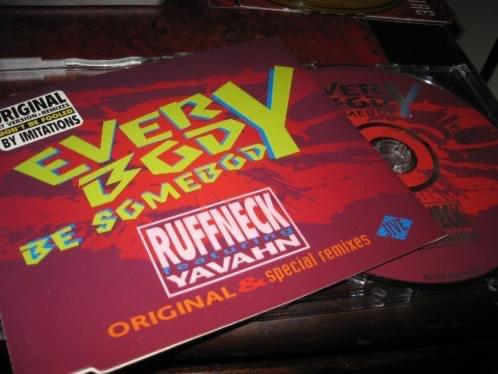 CD Maxi Single Ruffneck – Everybody be Somebody -, Cd's en Dvd's, Ophalen of Verzenden, Zo goed als nieuw, Pop