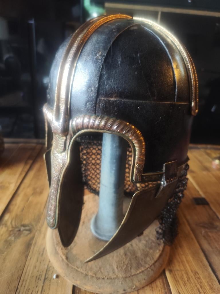 York Helm - Coppergate helm. Uniek Erfstuk, Verzamelen, Ophalen of Verzenden, Overige soorten, Overige gebieden, Helm of Baret