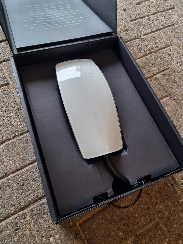 Wallbox Tesla wall connector Gen.3 laadpaal + garantie, Ophalen of Verzenden, Zo goed als nieuw, Laadpaal