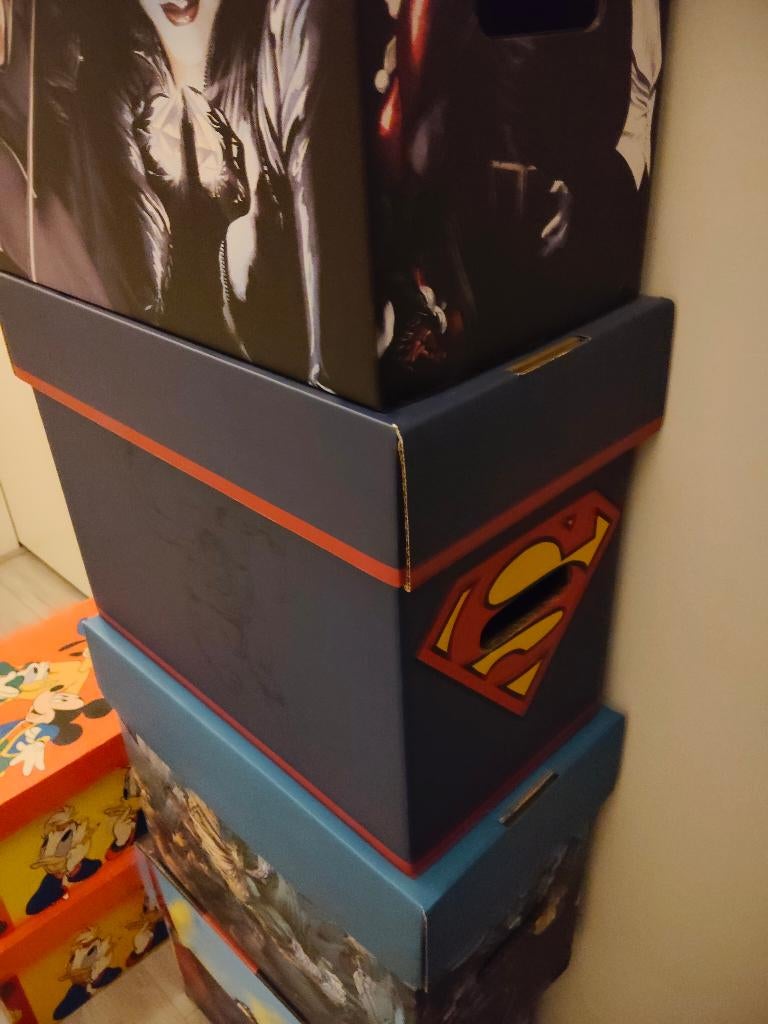 4 Shortboxen voor comics pst€15, Boeken, Strips | Comics, Zo goed als nieuw, Eén comic, Amerika, Ophalen of Verzenden