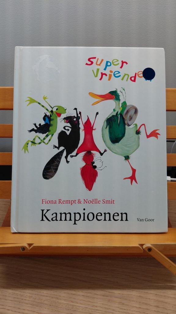 Super Vrienden Kampioenen - Fiona Rempt & Noëlle Smit, Ophalen of Verzenden, Gelezen, Fiona Rempt & Noëlle Smit, Fictie algemeen
