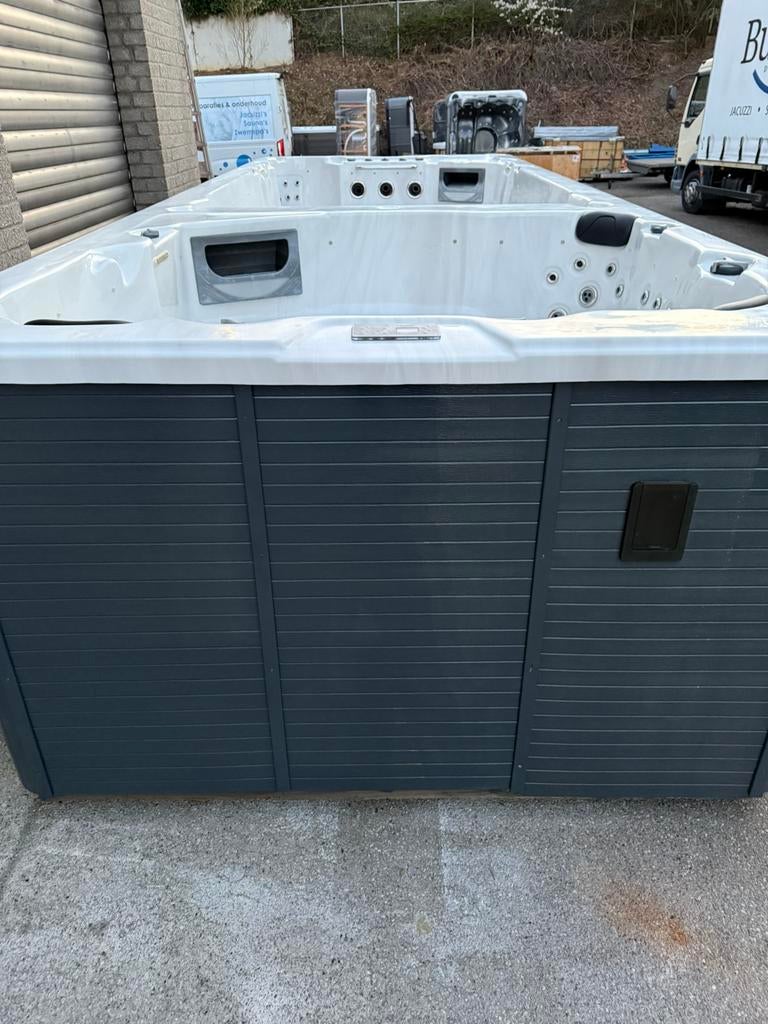 Jacuzzi zwemspa duo balboa, Tuin en Terras, Ophalen, Nieuw