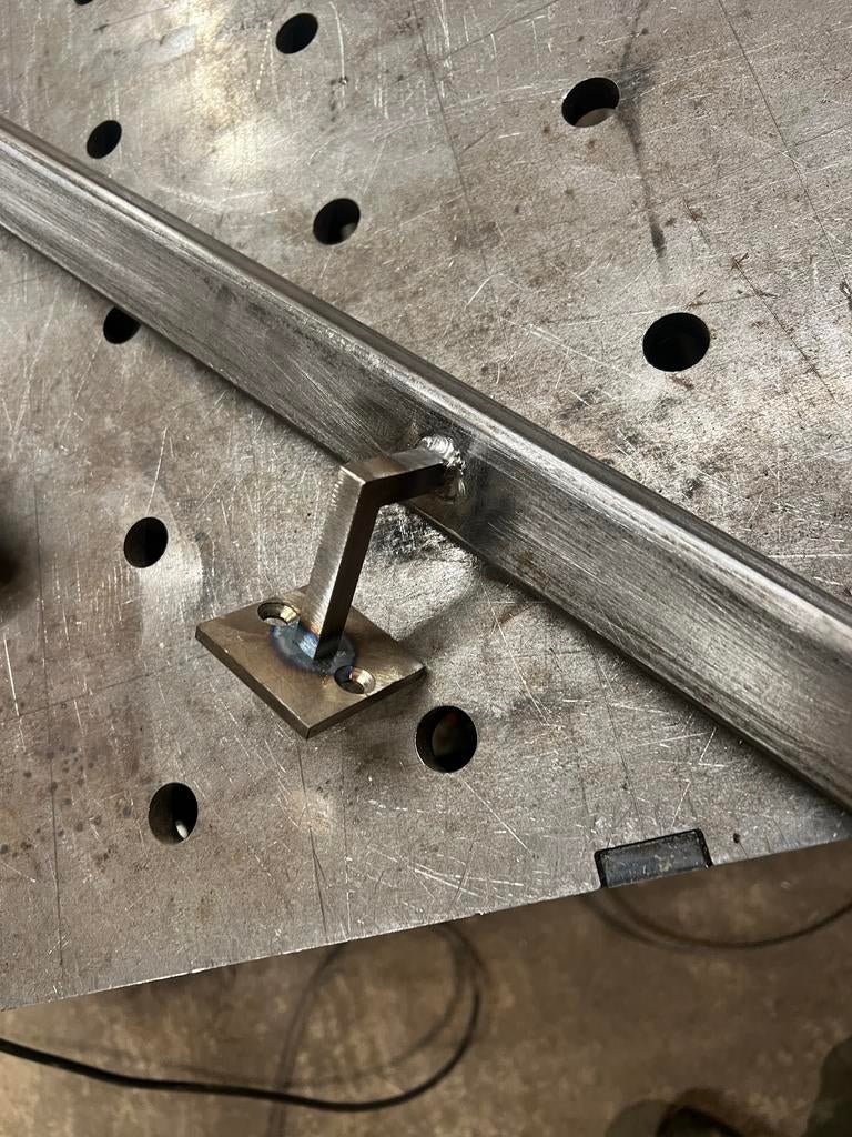 Metalen Trapleuning met Beugels - Nieuw, Ophalen of Verzenden, Nieuw, IJzer, Overige typen