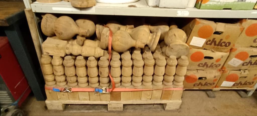 Te Koop: Grenen tafelpoten, Ophalen