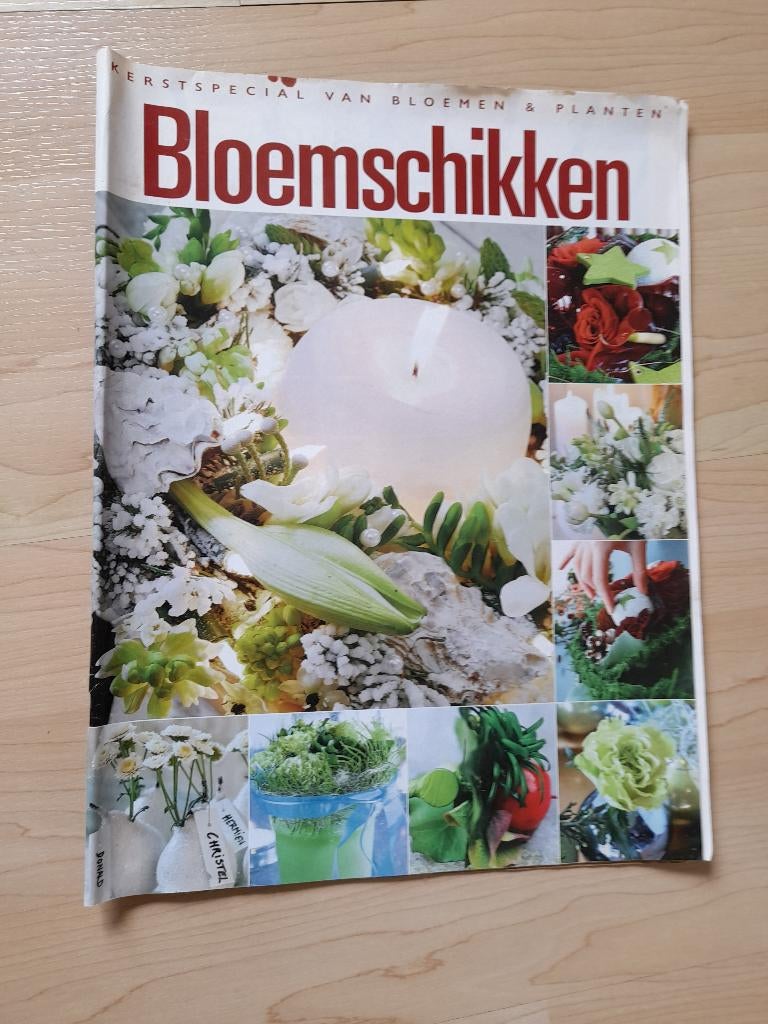 TIJDSCHRIFT BLOEMSCHIKKEN SPECIAL LENTE 2001 en kerstspecial, Ophalen of Verzenden, Zo goed als nieuw