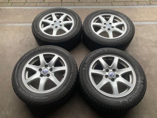 VOLVO V60 V70 S60 S80 NAOS VELGEN + WINTERBANDEN 225 55 R16, Auto-onderdelen, Banden en Velgen, Gebruikt, 16 inch, ., Banden en Velgen
