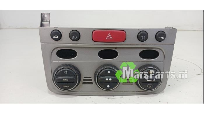Kachel Bedieningspaneel van een Alfa Romeo 147, Gebruikt, -, -, Ophalen of Verzenden