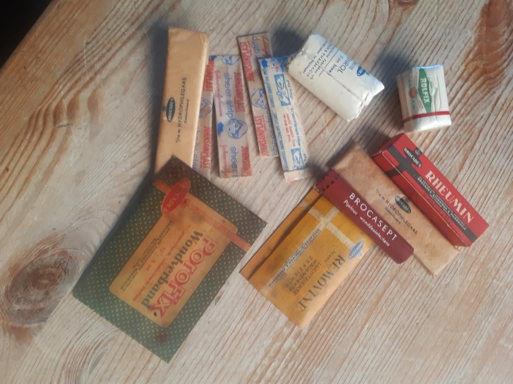 vintage verbanddoos auto, Antiek en Kunst, Ophalen of Verzenden